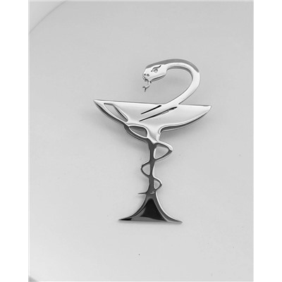 Брошь из стали