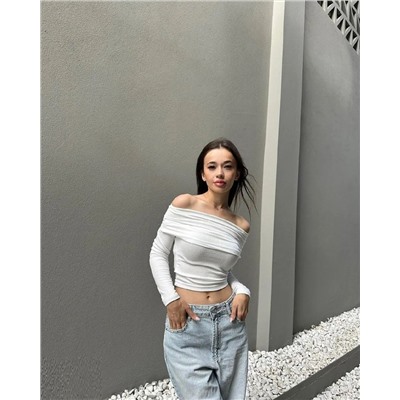 Топ с длинными рукавами