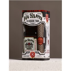 Подарочный набор новогодний «На удачу в Новом году»: гель для душа во флаконе виски 250 мл, аромат терпкого парфюма, платок в форме сигары