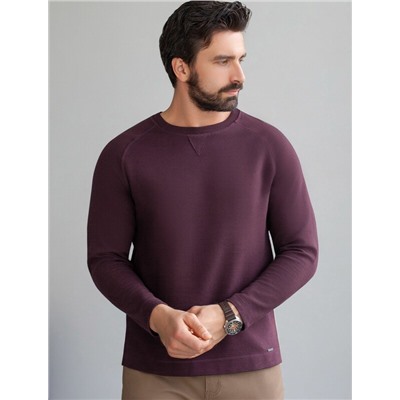 Джемпер базовый из мягкого фактурного трикотажа с круглым воротом