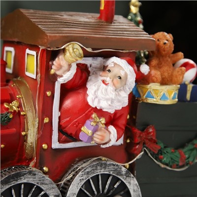 Светодиодная фигура «Паровоз с Дедом Морозом» 26.5×19.5×12.5 см, полистоун, батарейки ААх3 (не в комплекте), USB, свечение мульти