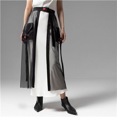 Юбка из сетки, Гений стиля