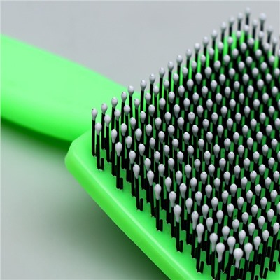 Пуходерка малая, 6×13.5 см, мягкая, с закруглёнными зубьями, пластик, зелёная