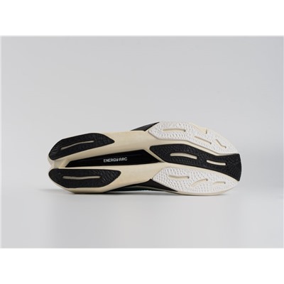 Кроссовки New Balance FuelCell Rebel V4