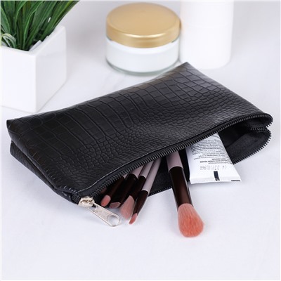 Косметичка 19х3х11 см / IU-28 /уп 500/черная