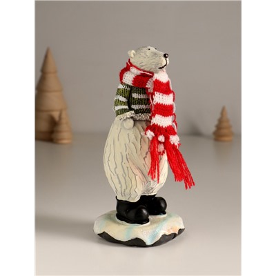 Фигурка полистоун «Медведь в полосатом свитере и шарфе», 7×6.5×16 см, МИКС