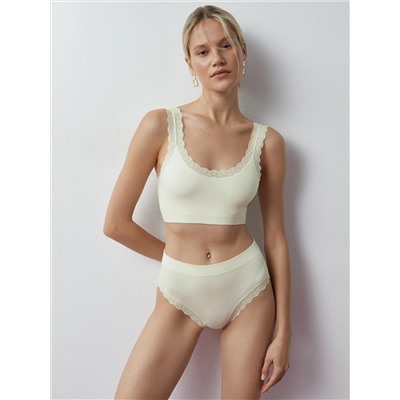 Minimi Топ Mi 1121S French Chic Майка "Топ" (кроп-топ на широких бретелях с вкладышами), PA