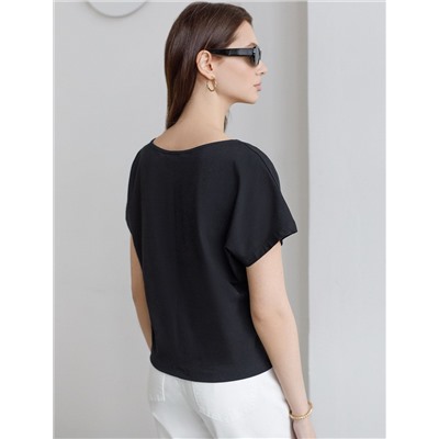 Нарядная футболка с блестящим принтом