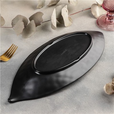 Блюдо «Чёрный Восток», 37×15.5×3.8 см, чёрное