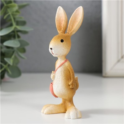 Фигурка полистоун «Зайка с сумкой через плечо», 5×3.5×11 см