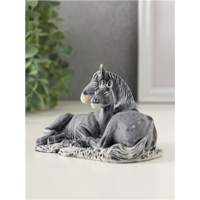 Фигурка «Лошадь с жеребенком», 7 см