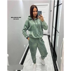 Спортивный костюм #23055699