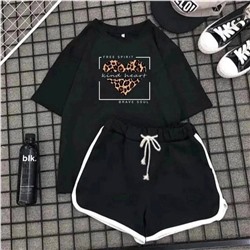 Костюм женский
