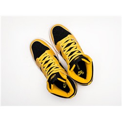 Кроссовки Nike Air Jordan 1 Mid