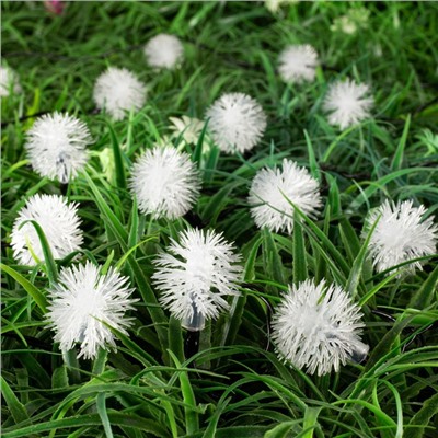 УЦЕНКА Гирлянда «Нить» 4.5 м с насадками «Ёжики», IP44, тёмная нить, 30 LED, свечение синие/фиолетовое/розовое, 2 режима, солнечная батарея