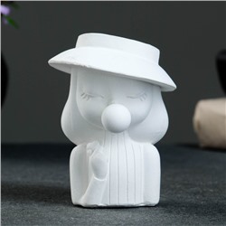 Фигурное кашпо для цветов «Девочка со жвачкой», 50 мл, 11×9×9 см, гипс, белое