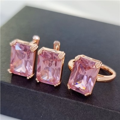 Комплект ювелирная бижутерия коллекция  "Дубай" серьги и кольцо 18 р, покрытие: позолота, вставка: фианиты, цвет: розовый, арт.313.021-18