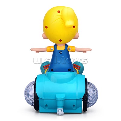 Интерактивная игрушка "Трюкач" в коробке