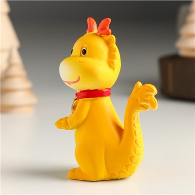 Фигурка полистоун «Маленький дракоша со звёздочкой», 5×4×8 см, МИКС