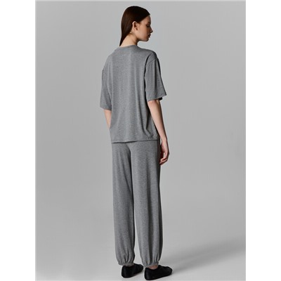 КОМПЛЕКТ ЖЕНСКИЙ (ДЖЕМПЕР, БРЮКИ) 192022