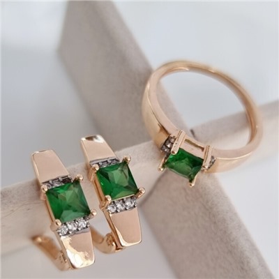 Комплект ювелирная бижутерия коллекция  "Дубай" серьги и кольцо 17 р, покрытие: позолота, вставка: фианиты, цвет: зеленый и прозрачный, арт.217.299-17