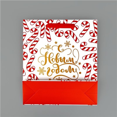 Пакет подарочный новогодний ламинированный «Новогодние леденцы», тиснение, M 30×26×9 см