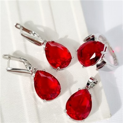 Комплект ювелирной бижутерии серьги, кулон и кольцо 18 р, покрытие: посеребрение, вставка: фианит, цвет: красный, арт.213.896-18