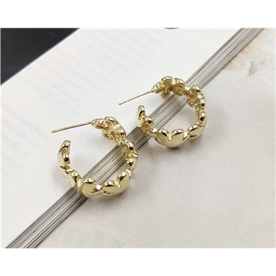 Серьги стильные