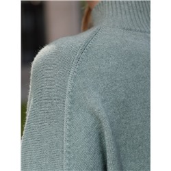 Свитер из пряжи с кашемиром