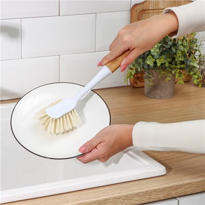 Щётка для посуды Доляна Meli, 8×6.5×29 см, бамбуковая ручка, цвет бежевый