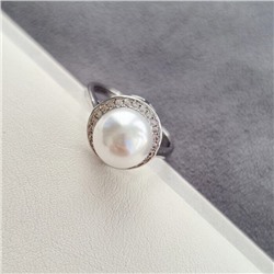 Комплект ювелирной бижутерии коллекция "Дубай", кулон и кольцо 19 р, покрытие посеребрение, вставка: фианиты, иск. жемчуг, цвет: перламутровый, арт.214.745-19