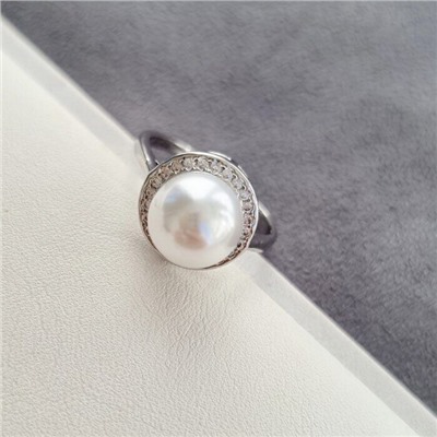 Комплект ювелирной бижутерии коллекция "Дубай", кулон и кольцо 19 р, покрытие посеребрение, вставка: фианиты, иск. жемчуг, цвет: перламутровый, арт.214.745-19