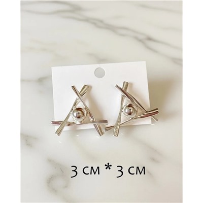 Стильные серьги