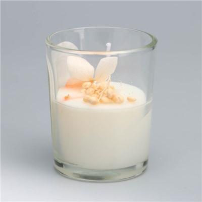 Ароматическая свеча в стакане Sweet Love, гардения, 5.5×6.5 см