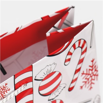 Пакет подарочный новогодний ламинированный «Сладости», L 28×38×9 см