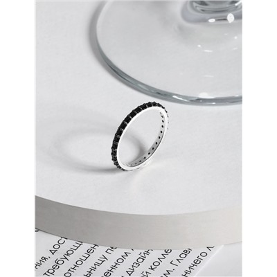 Кольцо из серебра с фианитами родированное 111-10-76-20р