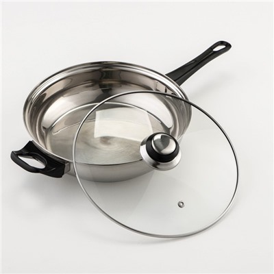 Набор посуды из нержавеющей стали «Чёрная ночь», 8 предметов: ковш 1.5 л, 2 кастрюли 2/3 л, сковорода d=24 см, крышки, стенки 0.3 мм, дно 5 мм