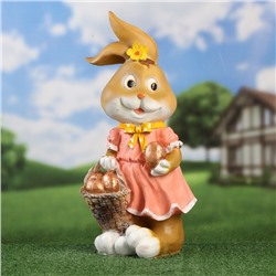 Садовая фигура из полистоуна «Зайчиха с корзинкой», 50×23×25 см