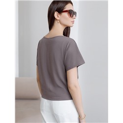 Нарядная футболка с блестящим принтом