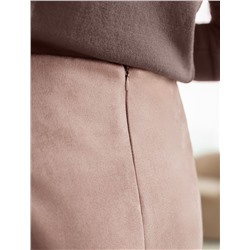 Юбка прямого силуэта из искусственной замши