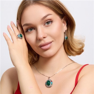 Крупный комплект ювелирной бижутерии серьги, кулон и кольцо 18 р, покрытие посеребрение, вставка: искусственный камень и эмаль, цвет: зеленый, арт.314.924-18