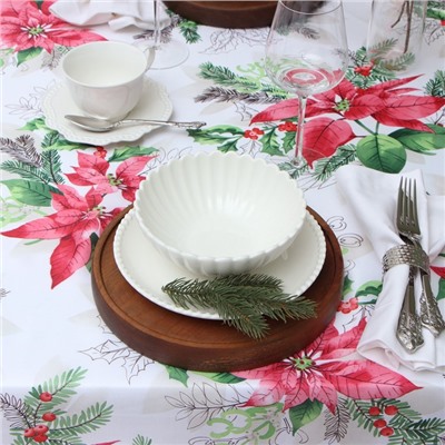 Скатерть новогодняя Доляна «Рождественский букет» 145×300 см, 100% п/э