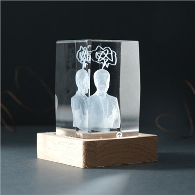 Фигурка светящаяся стекло «Прямоугольник. Мыслитель», подставка дерево, USB, 7×7×10