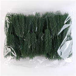 Ветка еловая зелёная, набор 100 шт.