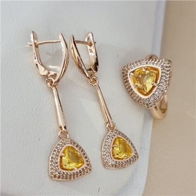 Комплект ювелирной бижутерии коллекция "Дубай" серьги и кольцо 19 р покрытие позолота, вставка: фианиты и цирконы, цвет: желтый и прозрачный, арт.215.620-19
