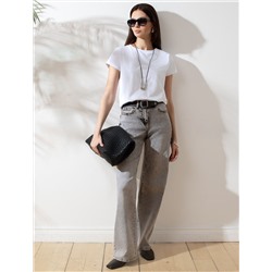 Прямые джинсы с декоративной стиркой из эластичного денима средней плотности