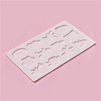 Форма для кондитерских украшений Доляна «Новый год», 29.3×17.3 см, 12 ячеек, силикон