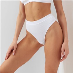 Трусы женские бразилиана MINAKU в рубчик, размер 40-42, белые