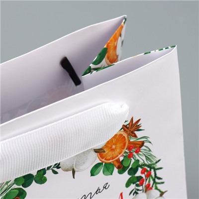 Пакет подарочный новогодний ламинированный квадратный «Счастье», 14×14×9 см