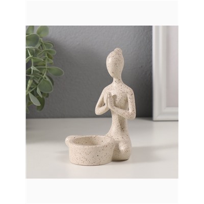 Подсвечник на 1 свечу «Девушка. Приветствие», полистоун, белый в крапинку, 8.5×8.8×11.7 см